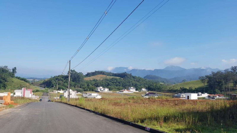 Terreno esquina no Loteamento Montreal em Jaraguá do Sul-SC