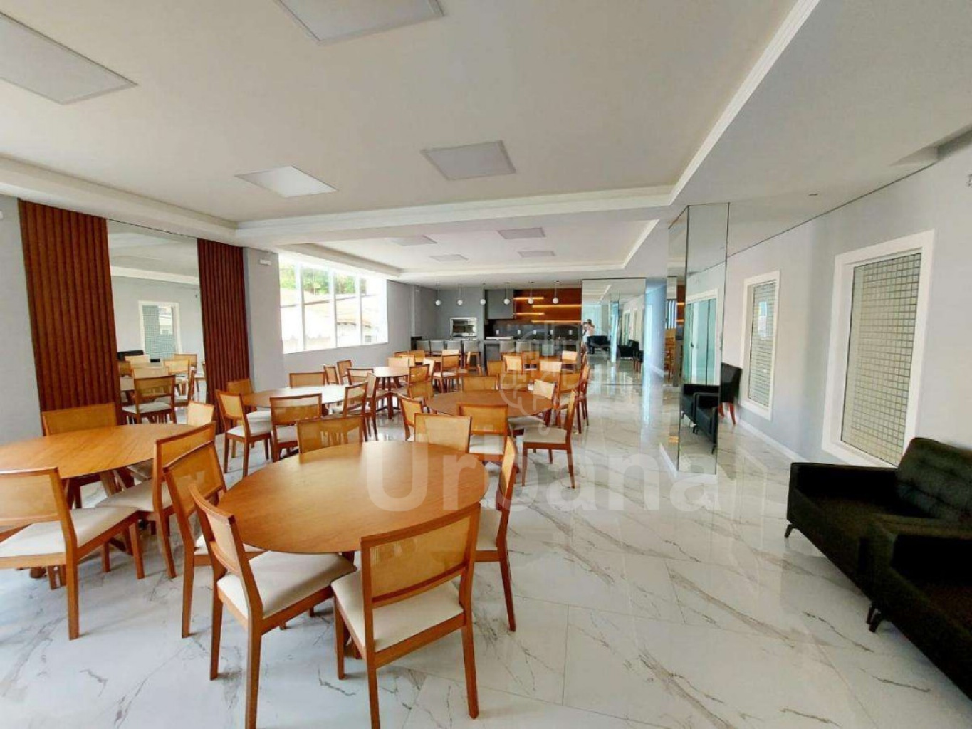 Apartamento com 3 suítes no Centro de Jaraguá do Sul