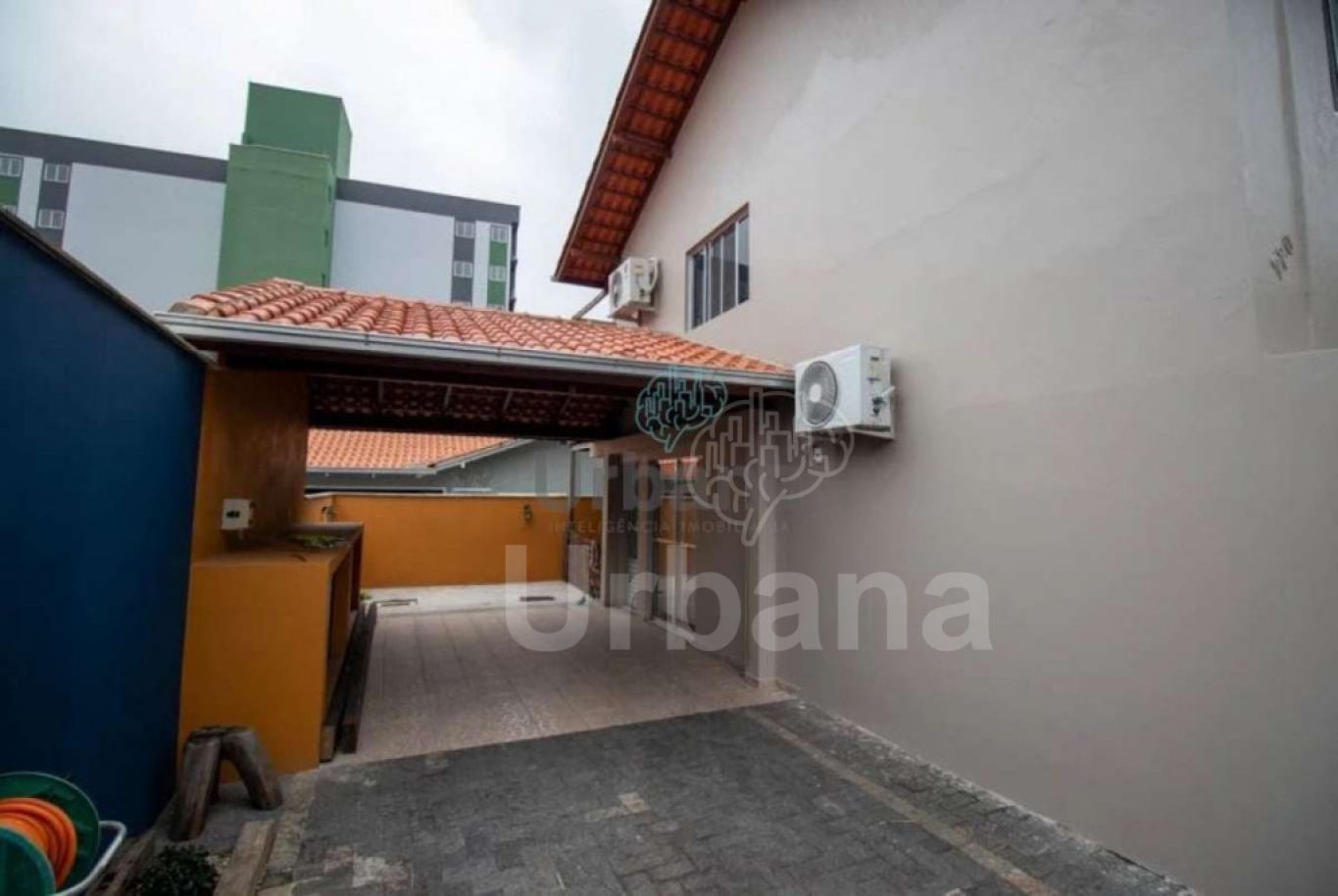 Casa com 4 dormitórios, Nova Brasília - Jaraguá do Sul - Urbana Imóveis - Imobiliária em Jaraguá do Sul