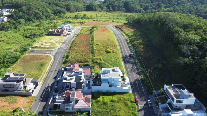 Terreno no bairro Amizade, Jaraguá do Sul-SC-Brasil - Urbana Imóveis - Imobiliária em Jaraguá do Sul