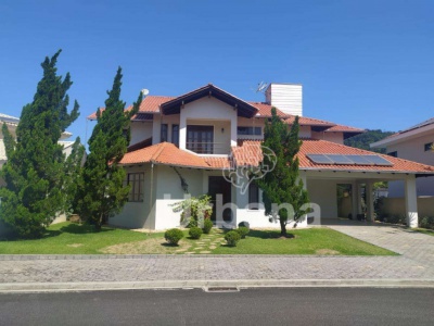 Casa em condomínio com 4 quartos, Jaraguá Esquerdo - Jaraguá do Sul