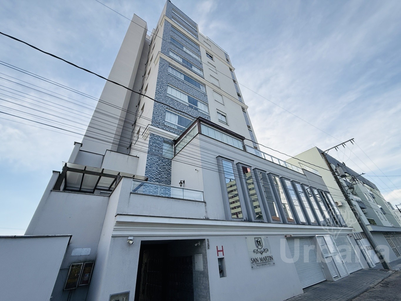 Apartamento mobiliado com 3 suítes no bairro Vila Nova