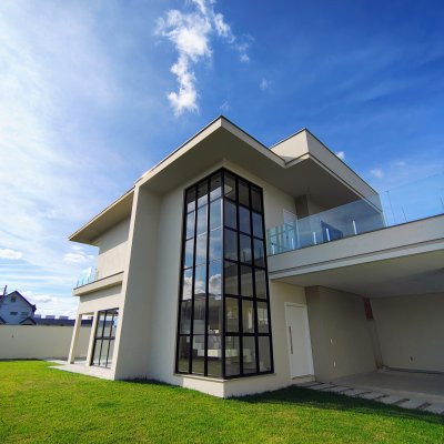 Casa com piscina e 4 quartos no bairro Jaraguá Esquerdo em Jaraguá do Sul