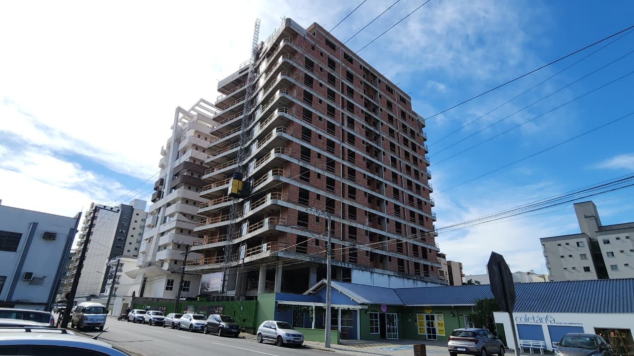 Apartamento com 4 quartos no bairro Vila Nova