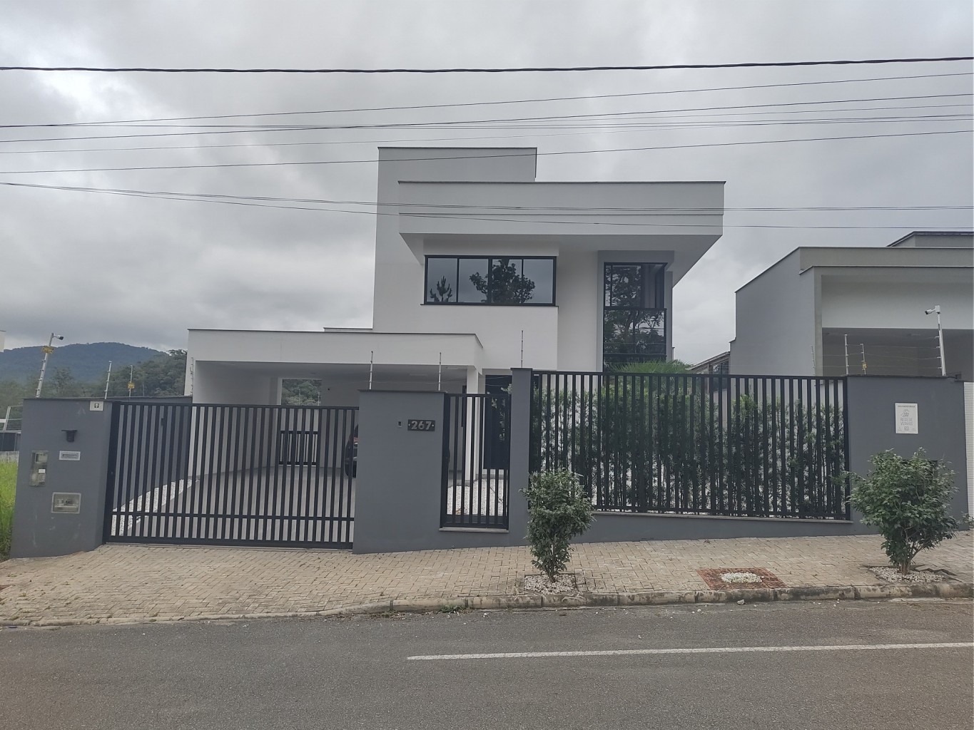 Casa semimobiliada com 4 quartos no bairro Três Rios do Norte - Urbana Imóveis - Imobiliária em Jaraguá do Sul