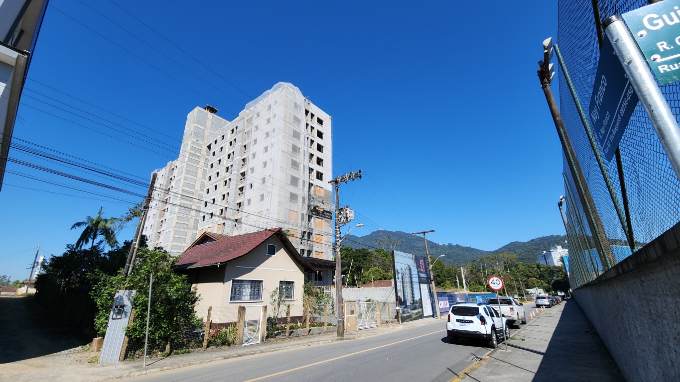 Apartamento no Vidália com 3 dormitórios em Jaraguá do Sul