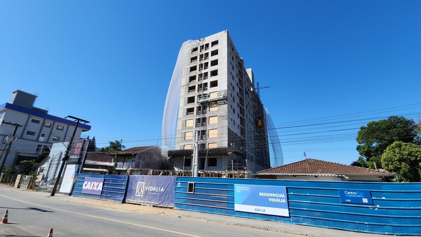 Apartamento no Vidália com 3 dormitórios em Jaraguá do Sul