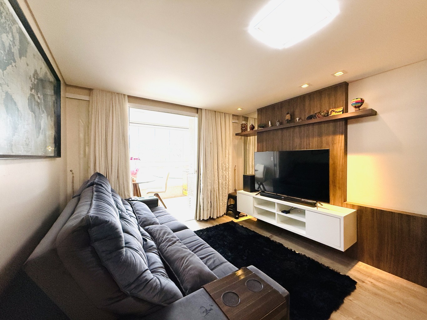 Apartamento mobiliado à venda no Centro de Jaraguá do Sul – 3 dormitórios, 2 vagas e 107m² privativos