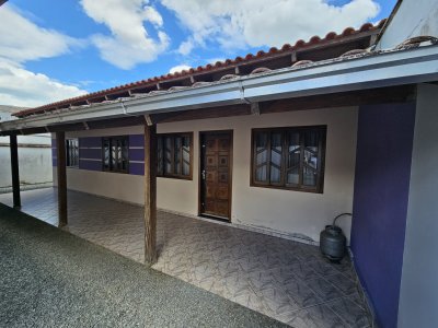 Casa com 2 quartos no bairro Tifa Martins em Jaraguá do Sul