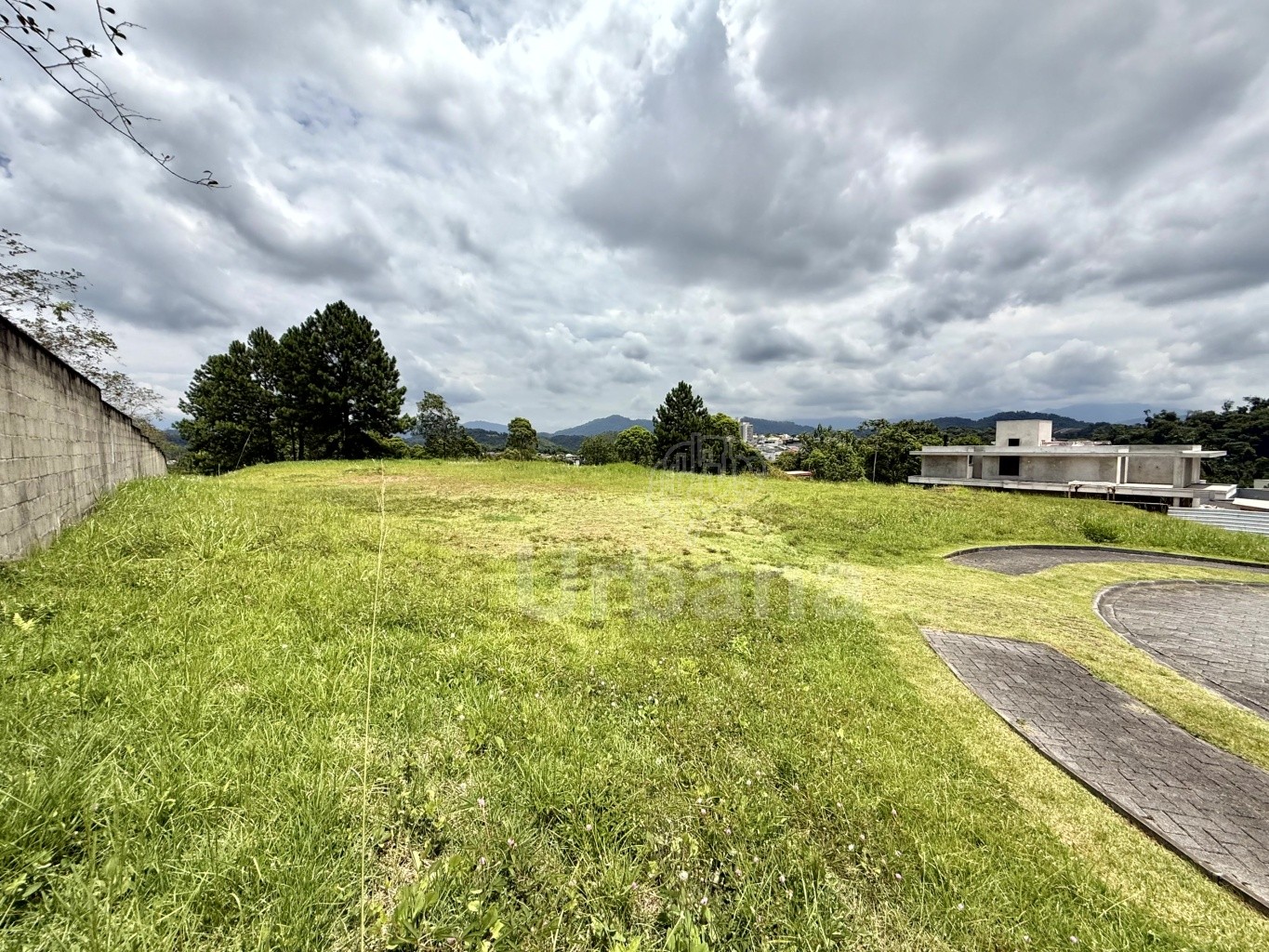 Terreno no bairro Jaraguá Esquerdo em condomínio fechado em Jaraguá do Sul - Urbana Imóveis - Imobiliária em Jaraguá do Sul