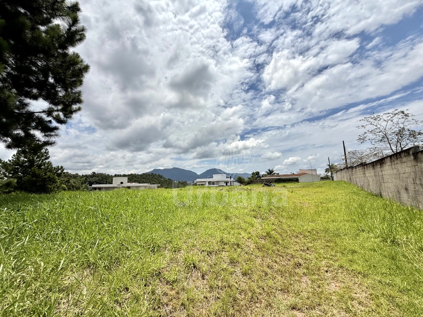 Terreno no bairro Jaraguá Esquerdo em condomínio fechado em Jaraguá do Sul - Urbana Imóveis - Imobiliária em Jaraguá do Sul