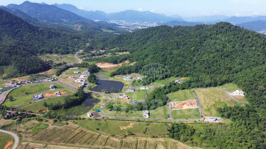 Terreno no Condomínio Duquesa de Chartres em Jaraguá do Sul-SC - Urbana Imóveis - Imobiliária em Jaraguá do Sul