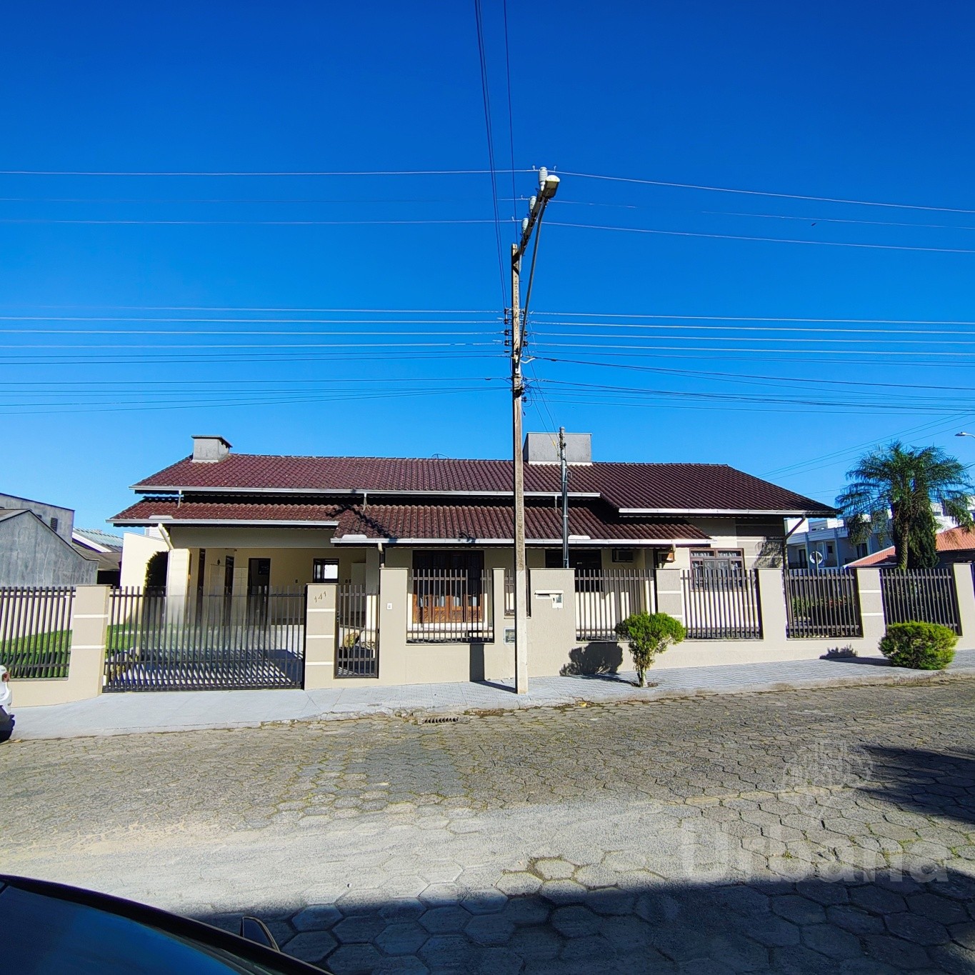 Casa com 3 quartos no bairro Jaraguá Esquerdo