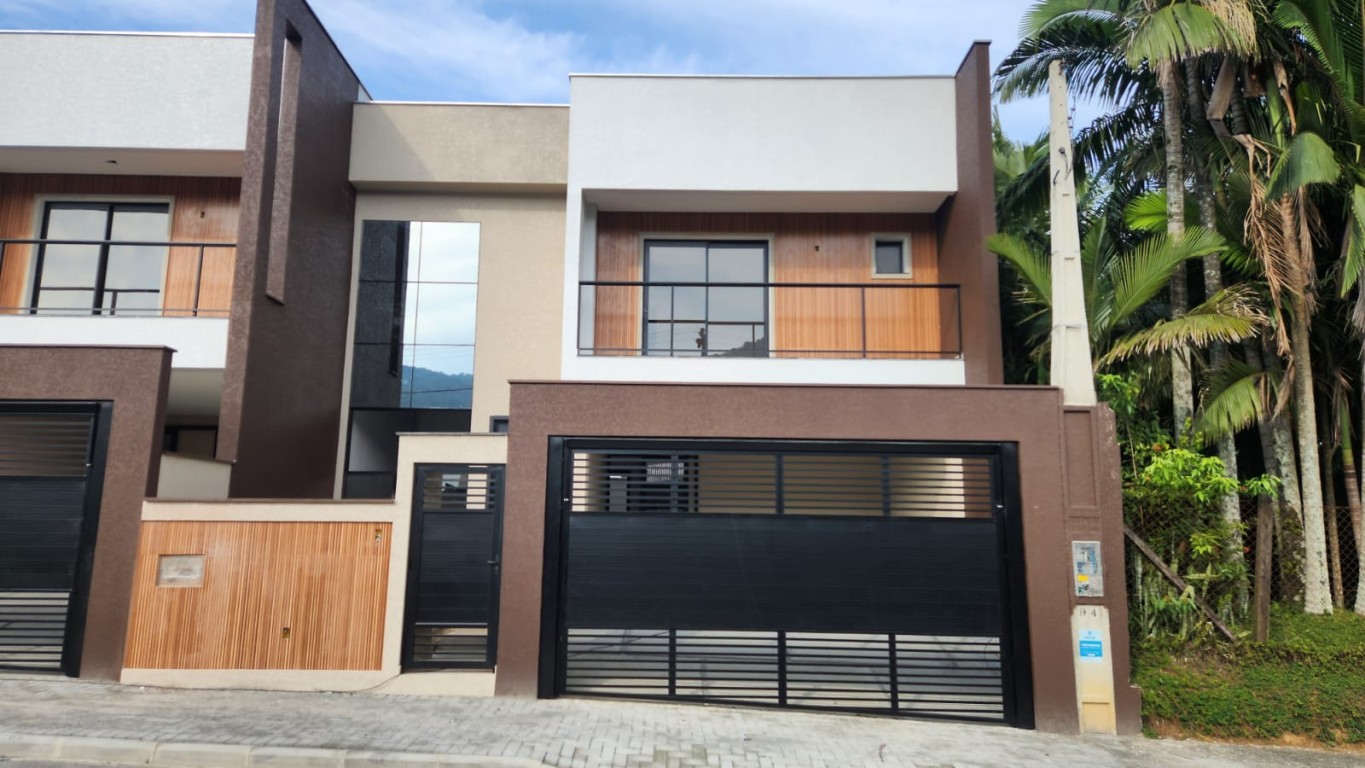 Casa no bairro Vila Lalau com 3 quartos