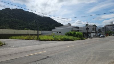 Terreno de esquina bairro Vieira em Jaraguá do Sul