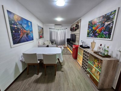 Apartamento mobiliado com 3 quartos no Baependi