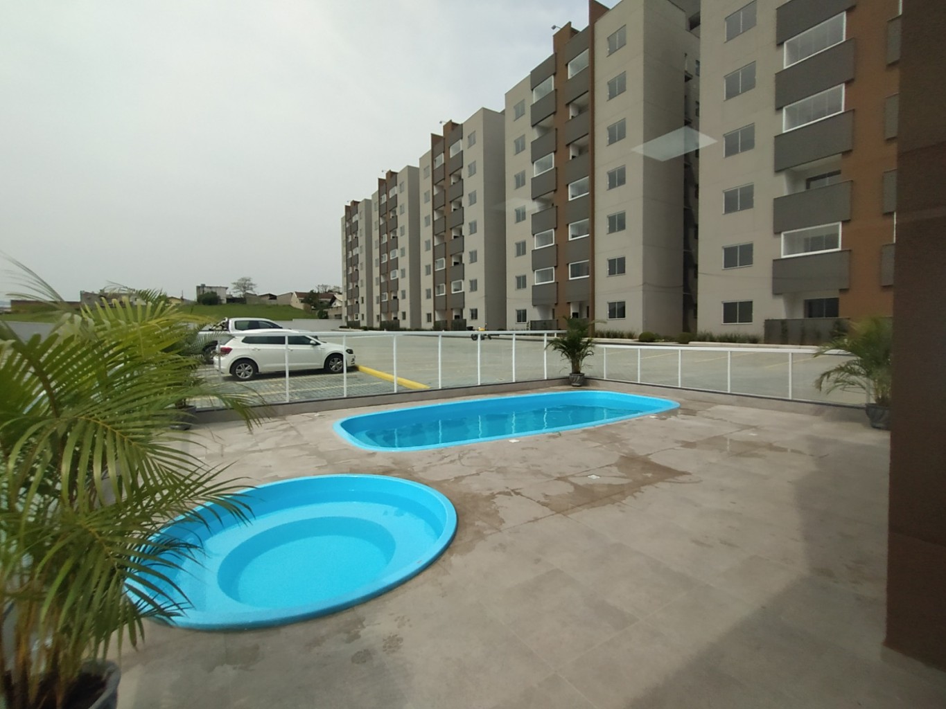 Apartamento com 2 quartos no bairro Rau