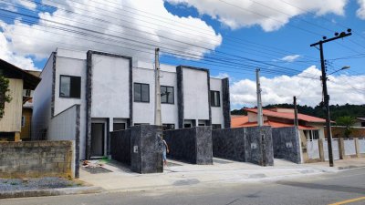 Casa no bairro Estrada Nova com 2 quartos