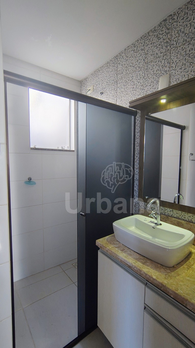 Apartamento semimobiliado com 1 suíte no bairro Estrada Nova