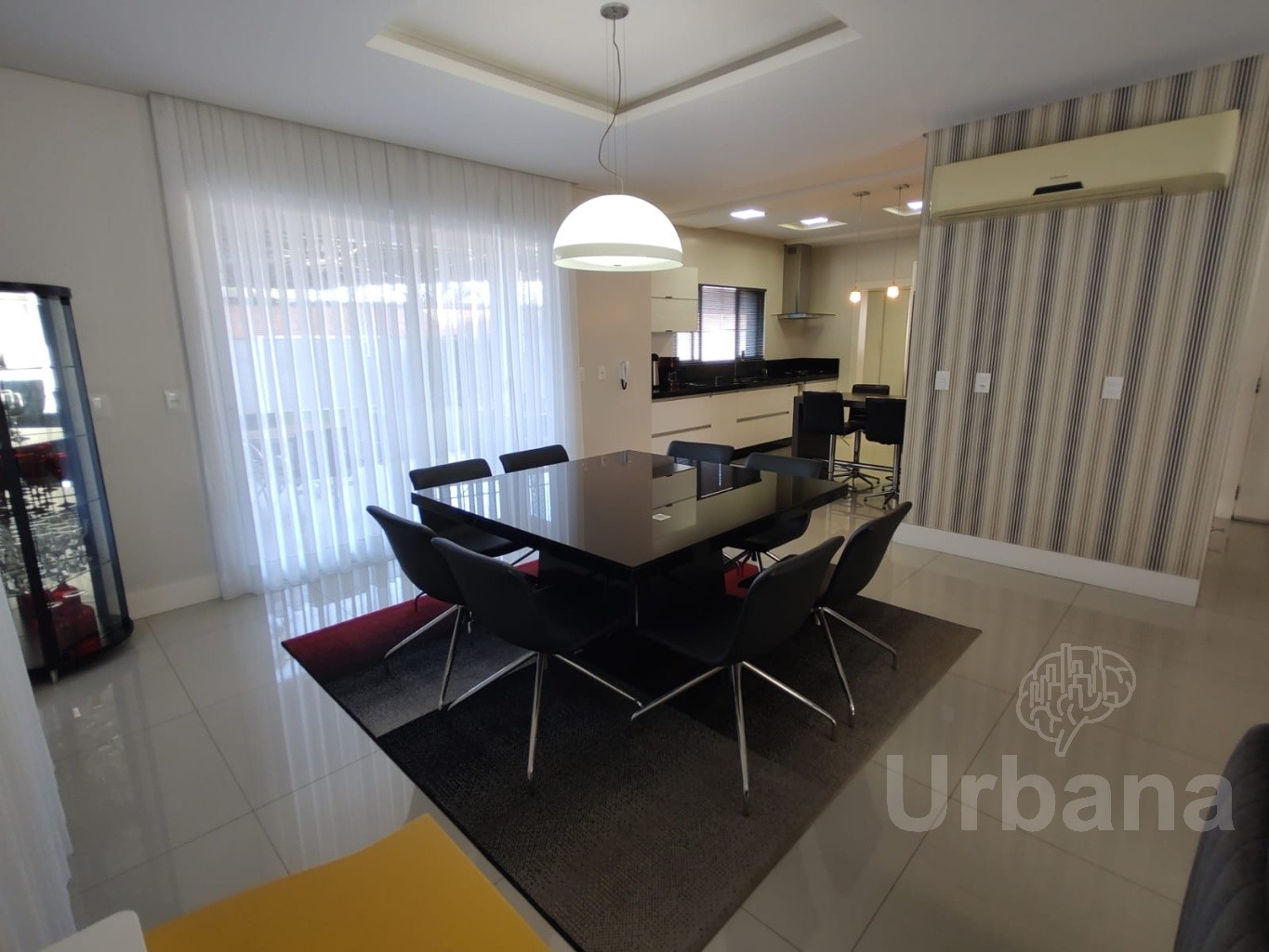Casa mobiliada no Centro - Guaramirim | Imobiliária Urbana