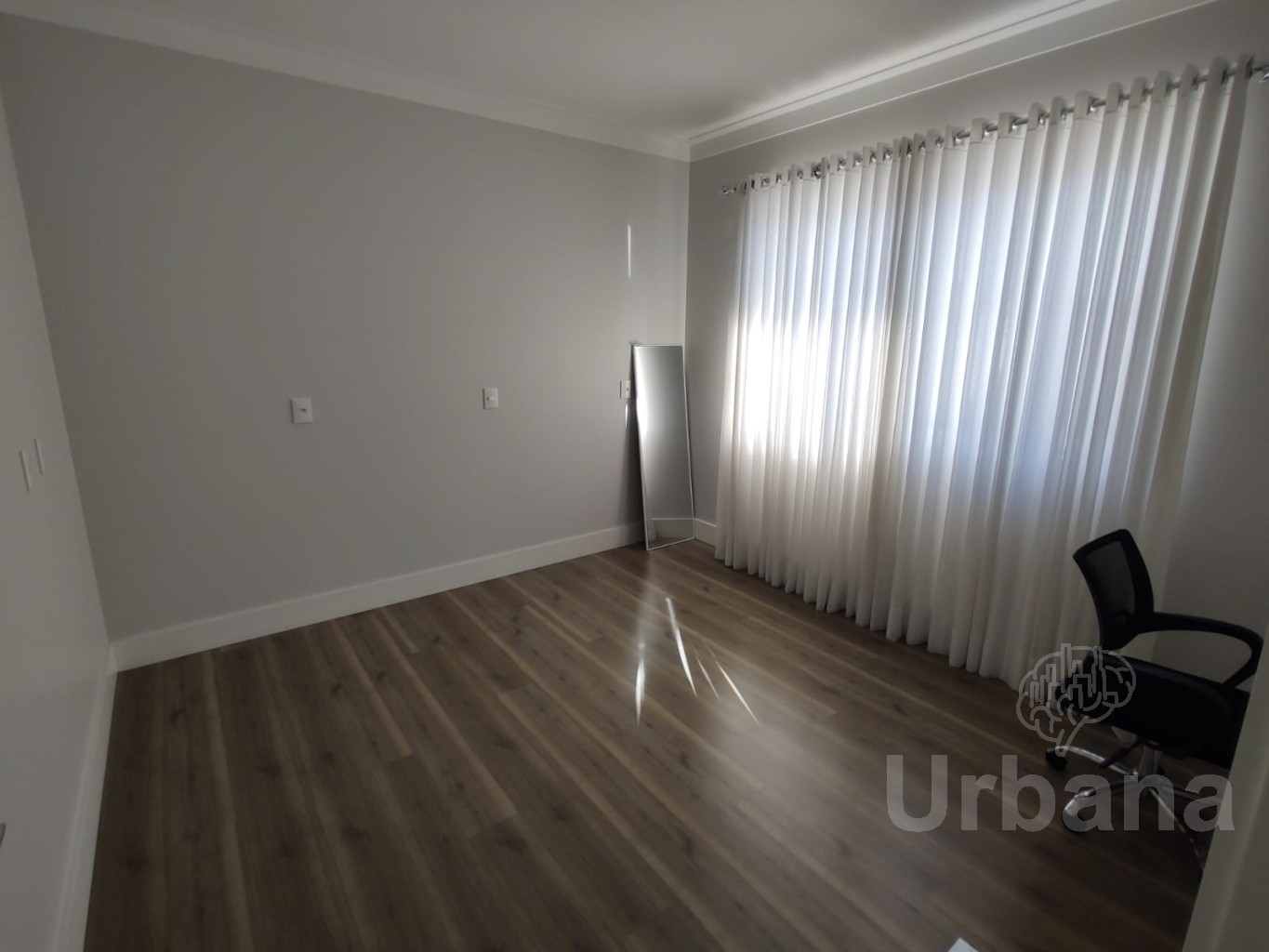 Casa mobiliada no Centro - Guaramirim | Imobiliária Urbana