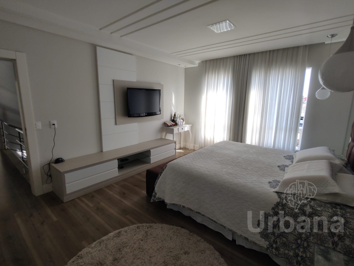 Casa mobiliada no Centro - Guaramirim | Imobiliária Urbana