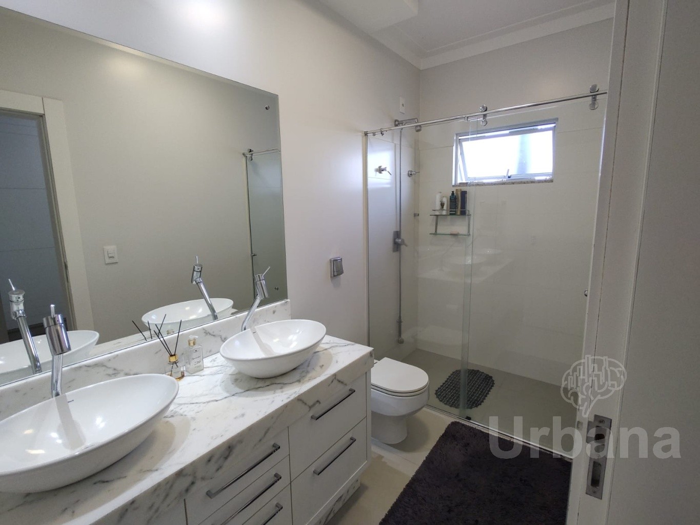 Casa mobiliada no Centro - Guaramirim | Imobiliária Urbana