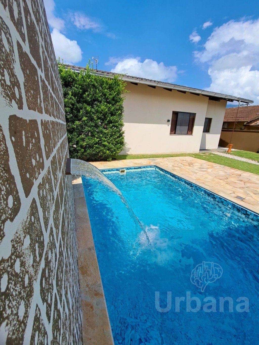 Casa semimobiliada no bairro Czerniewicz em Jaraguá do Sul | Imobiliária Urbana