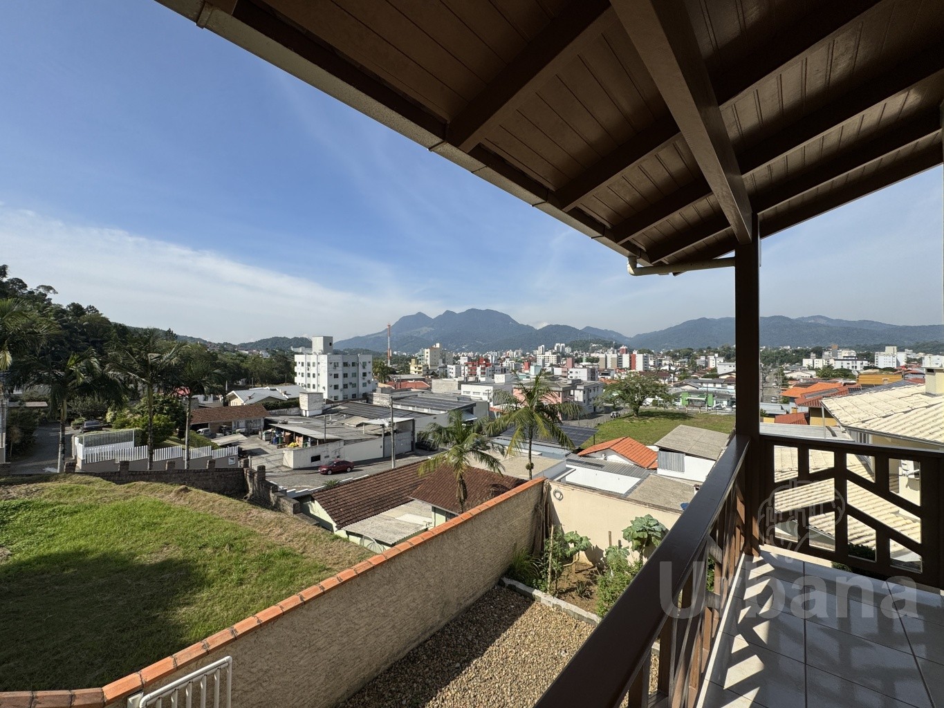 Casa com suíte e 3 vagas no bairro Amizade – Jaraguá do Sul | Imobiliária Urbana