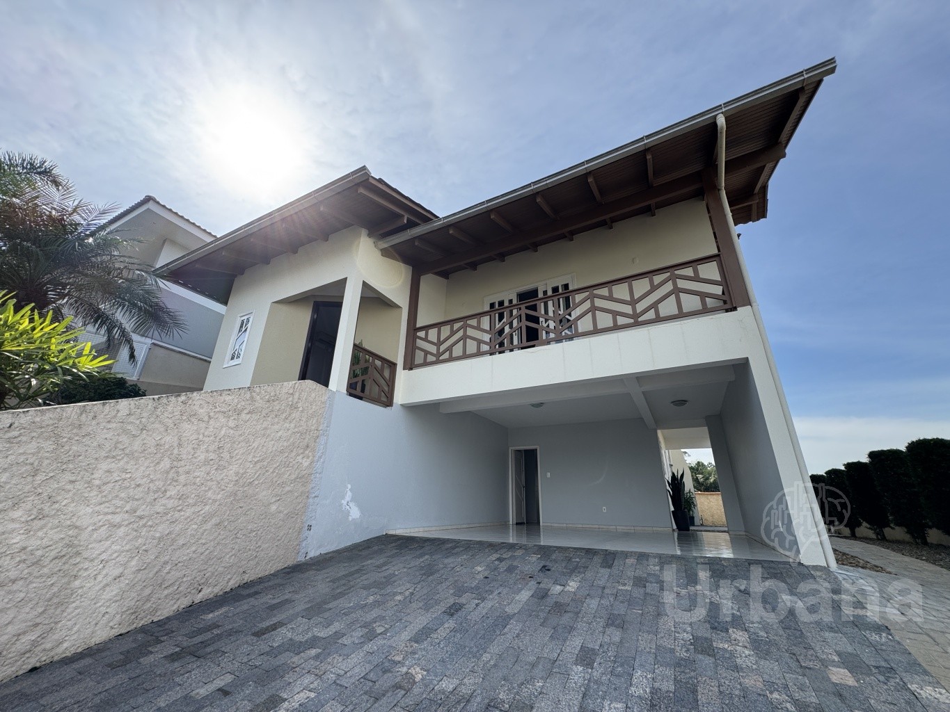 Casa com suíte e 3 vagas no bairro Amizade – Jaraguá do Sul | Imobiliária Urbana