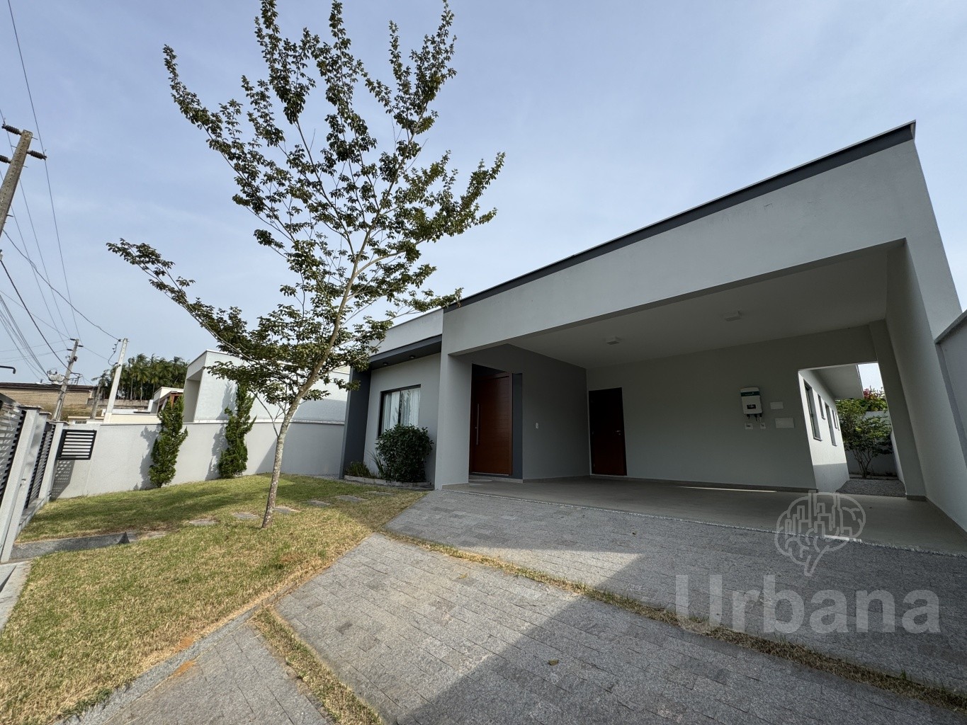 Casa com suíte e amplo jardim no Jaraguá 99 – Jaraguá do Sul