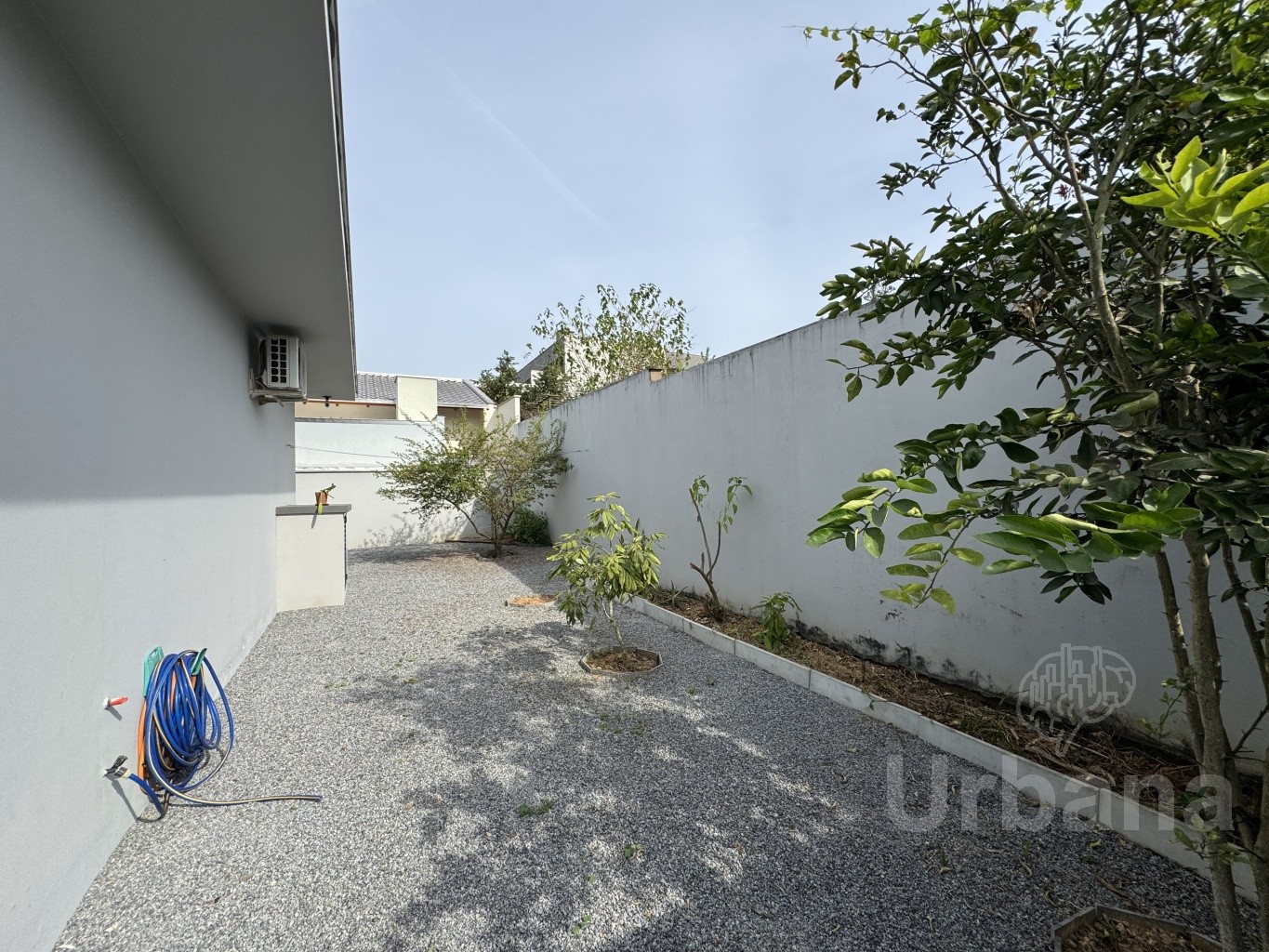 Casa com suíte e amplo jardim no Jaraguá 99 – Jaraguá do Sul
