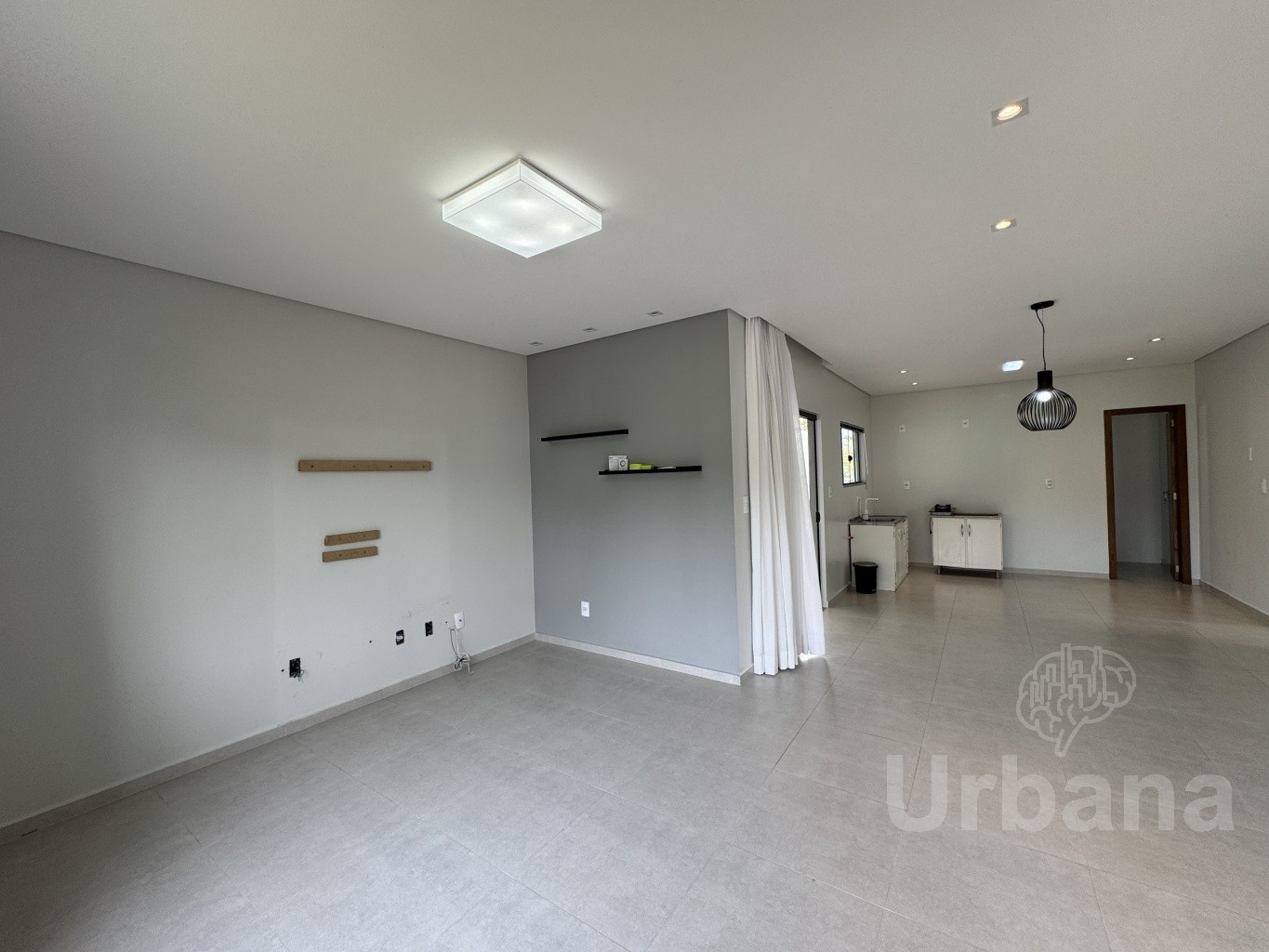 Casa com suíte e amplo jardim no Jaraguá 99 – Jaraguá do Sul