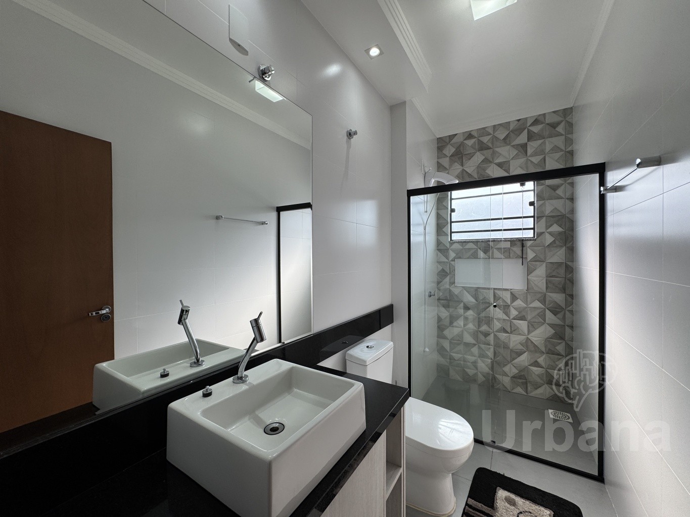 Casa com suíte e amplo jardim no Jaraguá 99 – Jaraguá do Sul