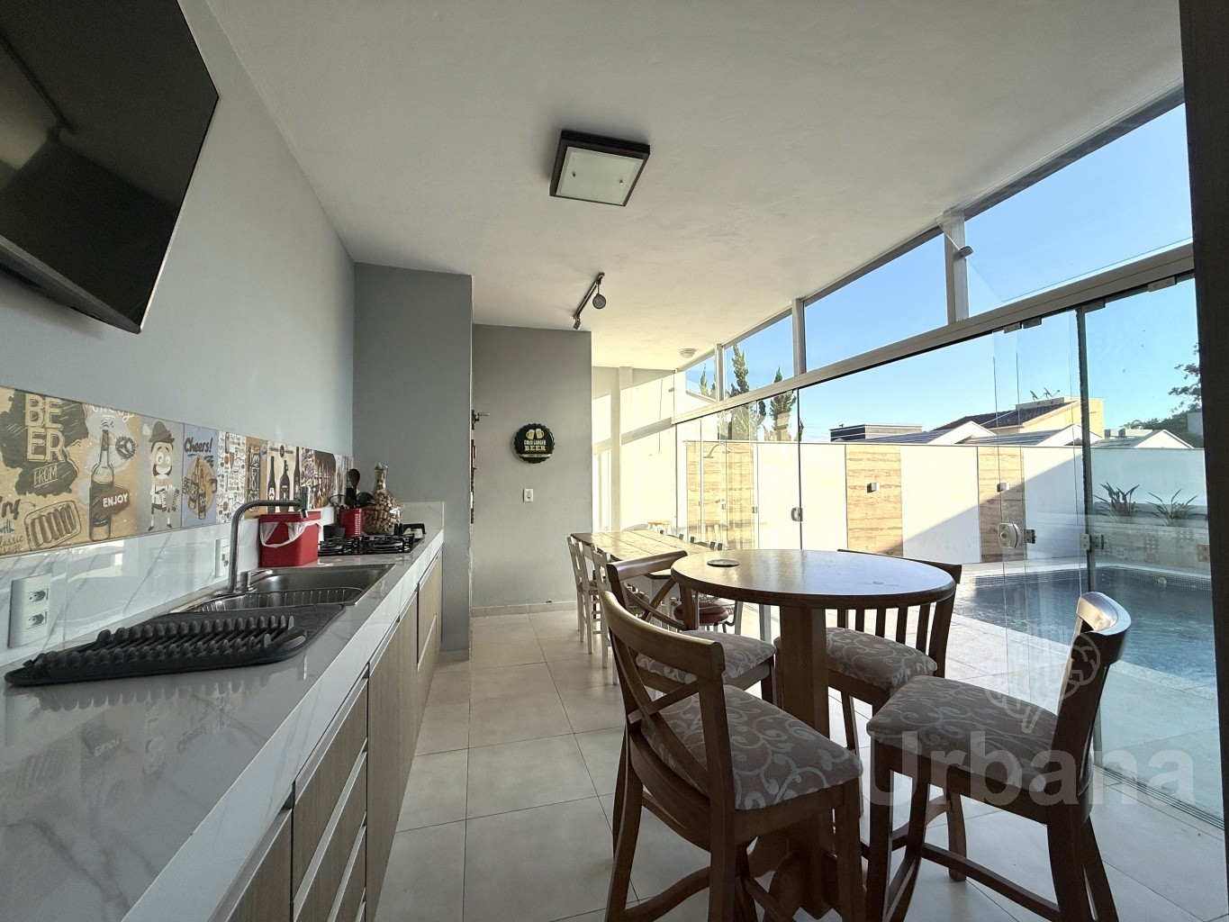 Casa com piscina no Amizade - Jaraguá do Sul | Imobiliária Urbana