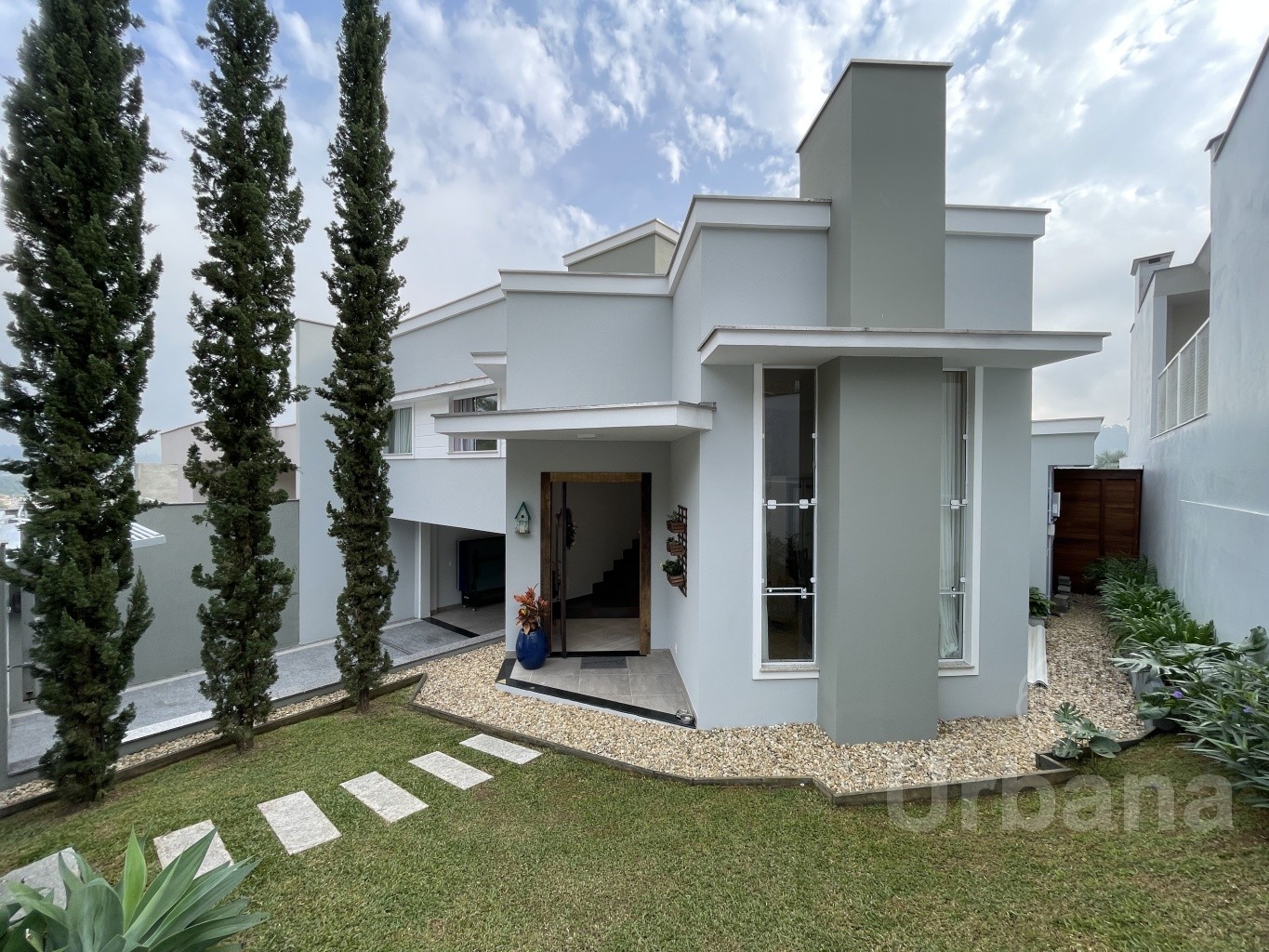 Casa semimobiliada no Amizade - Jaraguá do Sul | Urbana Imóveis