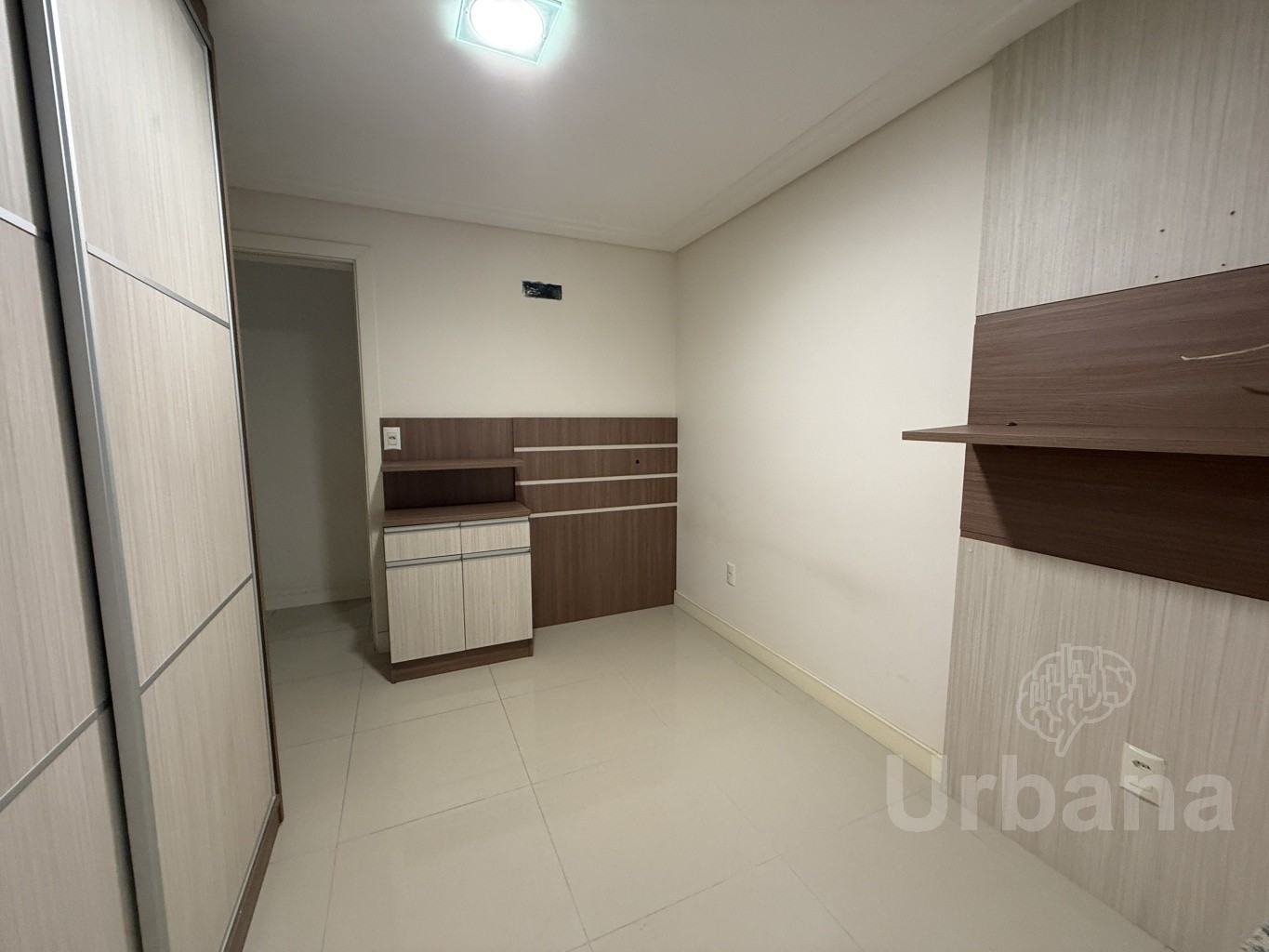 Apartamento com terraço no Centro | Urbana Imóveis