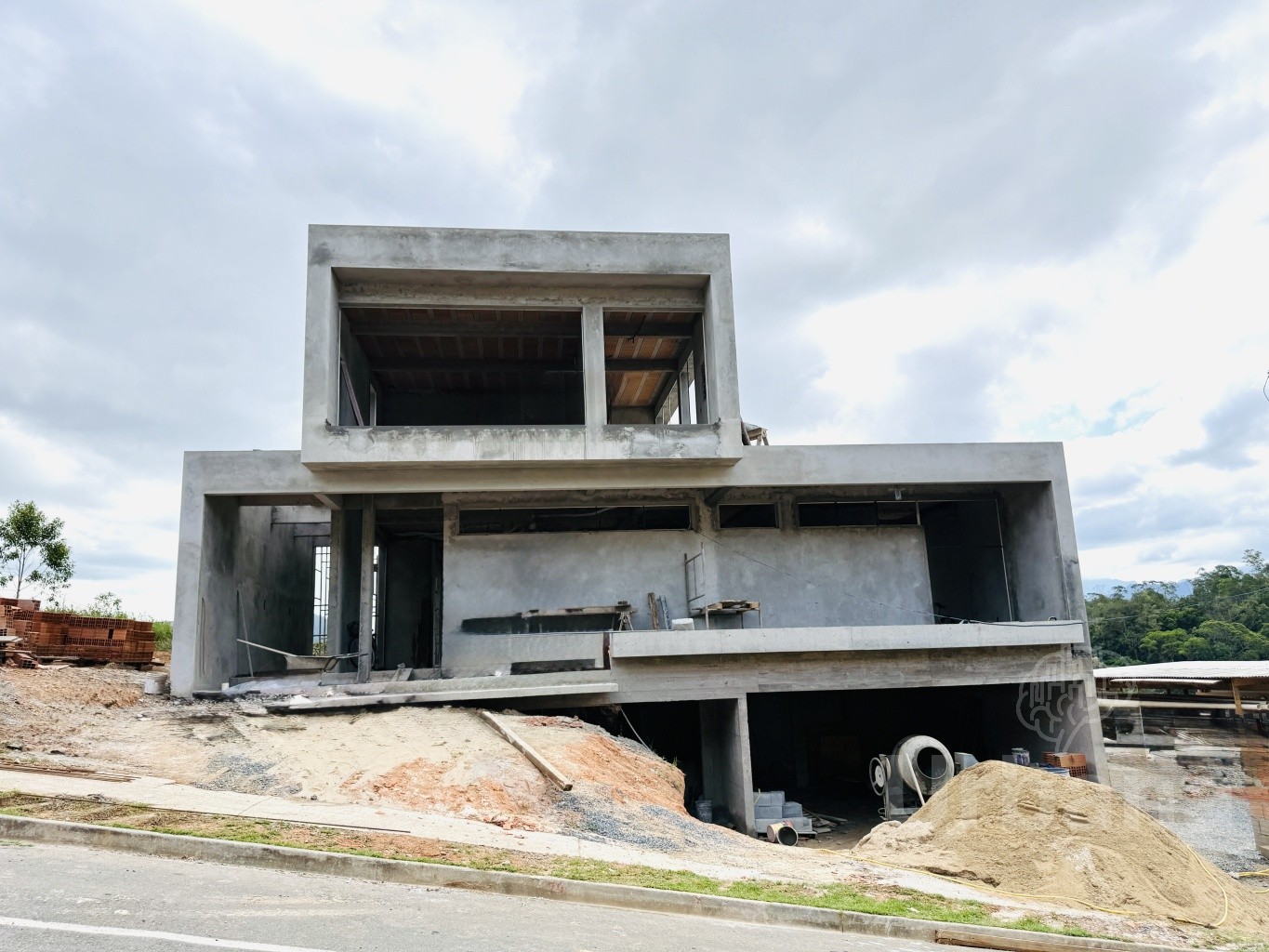 Casa com 4 suítes no Loteamento Champs Elysées – Jaraguá do Sul | Urbana Imóveis