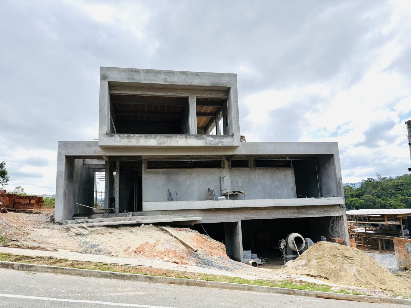 Casa com 4 suítes no Loteamento Champs Elysées – Jaraguá do Sul | Urbana Imóveis
