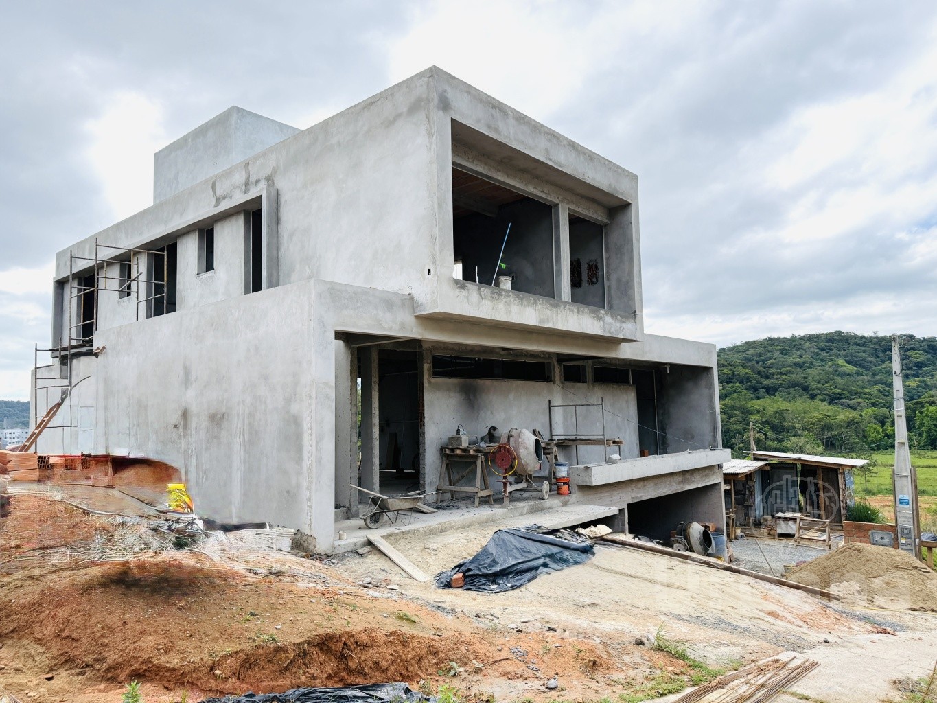 Casa com 4 suítes no Loteamento Champs Elysées – Jaraguá do Sul | Urbana Imóveis