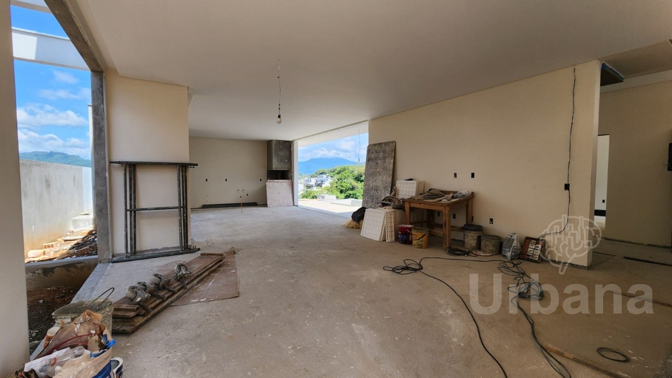 Casa com 4 suítes no Loteamento Champs Elysées – Jaraguá do Sul | Urbana Imóveis