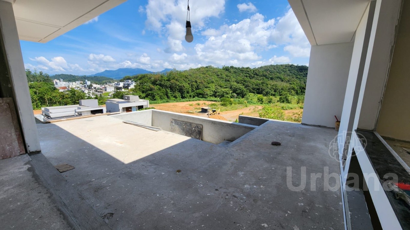 Casa com 4 suítes no Loteamento Champs Elysées – Jaraguá do Sul | Urbana Imóveis