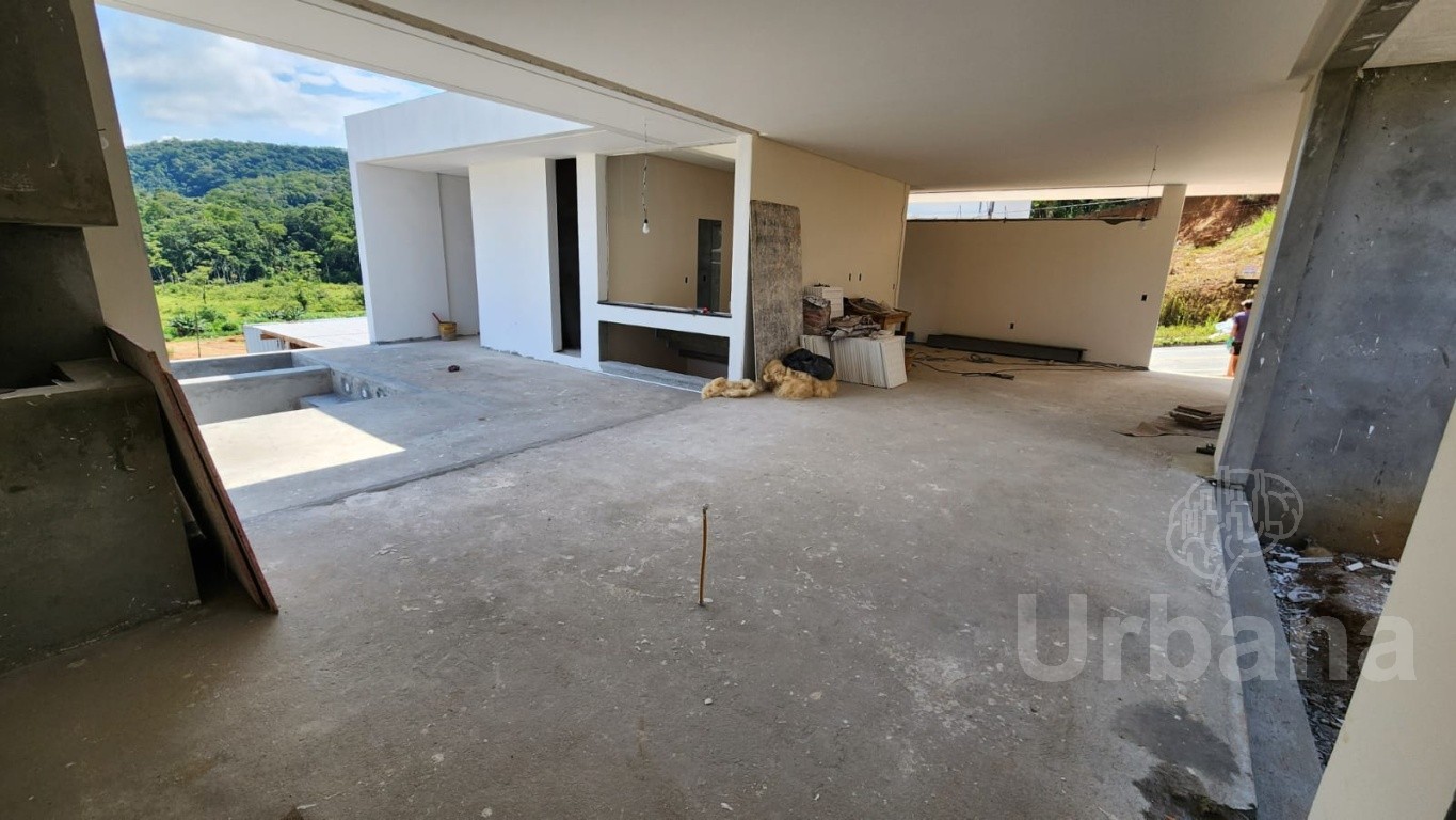 Casa com 4 suítes no Loteamento Champs Elysées – Jaraguá do Sul | Urbana Imóveis