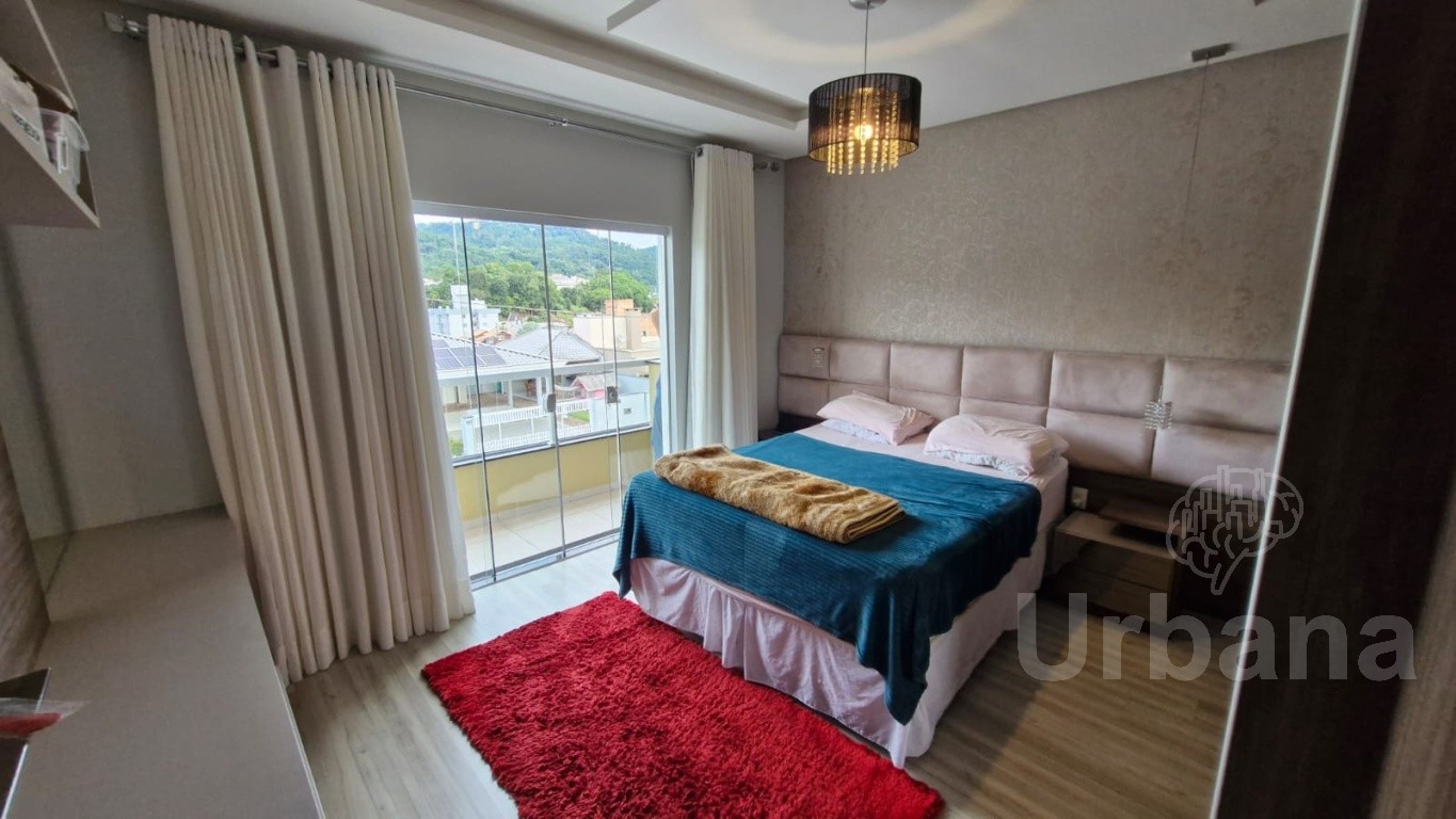 Casa mobiliada no Jaraguá Esquerdo - Jaraguá do Sul | Urbana Imóveis