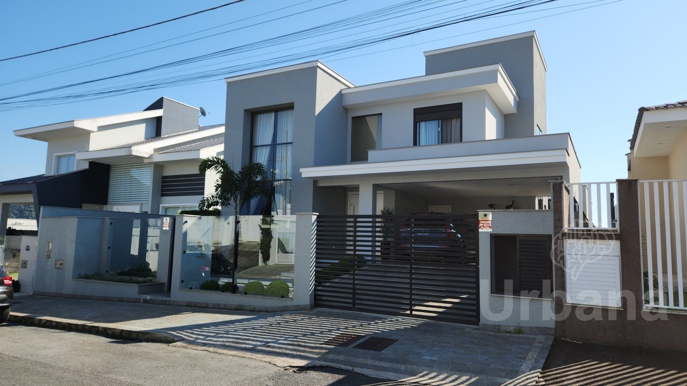 Casa Alto Padrão no Chico de Paulo – Jaraguá do Sul | Urbana Imóveis