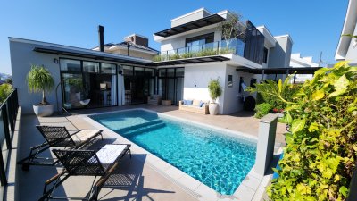 Casa Alto Padrão no Chico de Paulo – Jaraguá do Sul | Urbana Imóveis