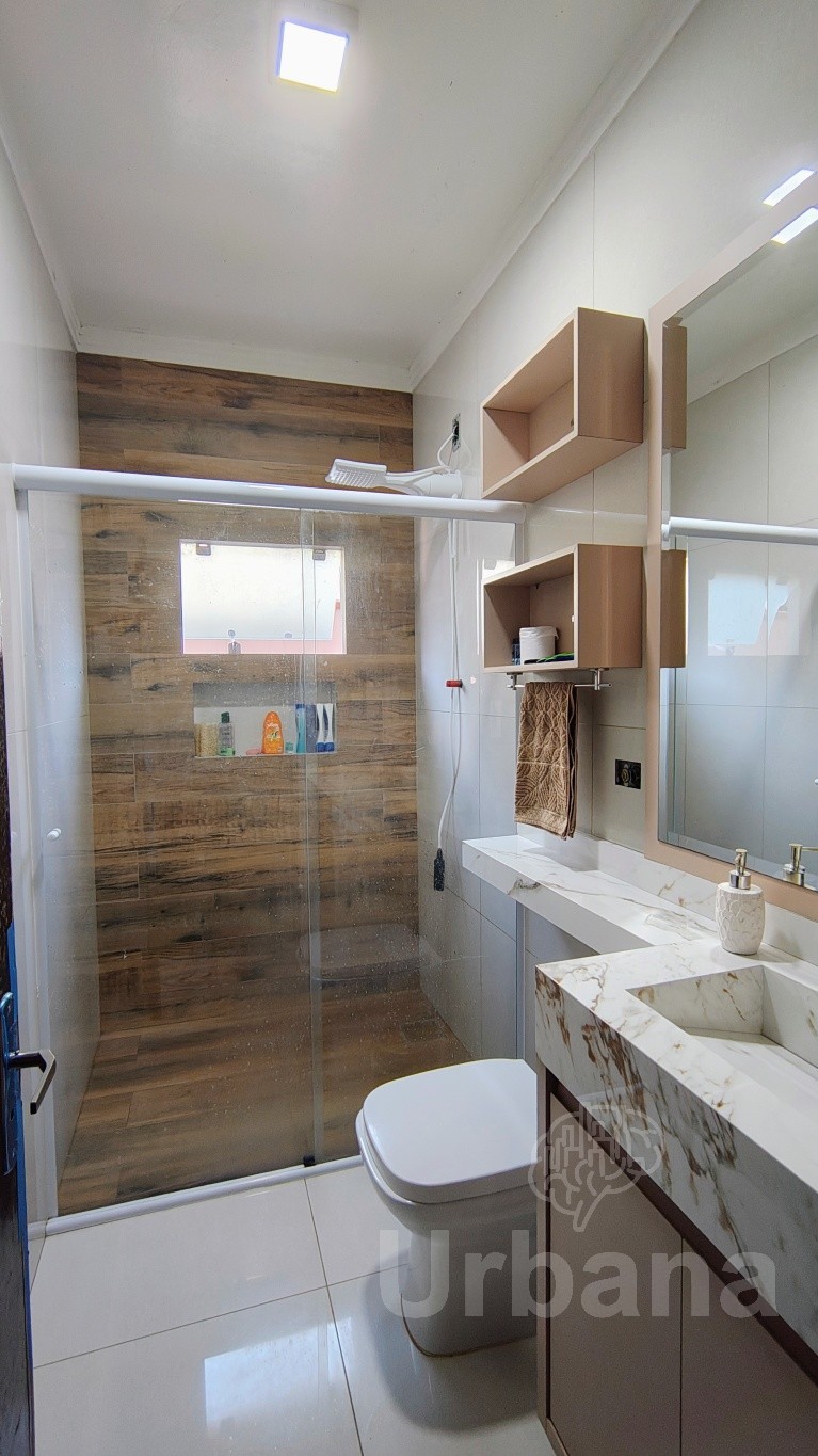 Casa com piscina no Ilha da Figueira | Urbana Imóveis