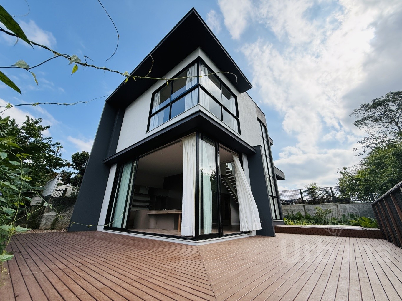 Casa de Alto Padrão no Jaraguá Esquerdo | Jaraguá do Sul | Urbana Imóveis