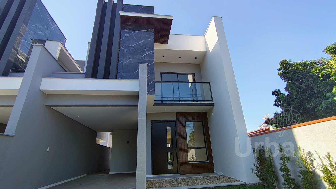Casa geminada com piscina no Jaraguá Esquerdo | Urbana Imóveis