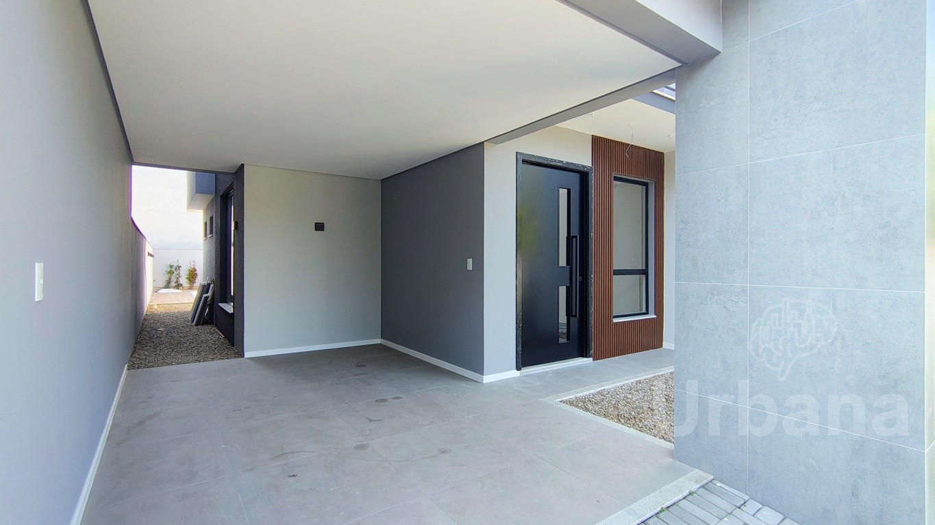 Casa geminada com piscina no Jaraguá Esquerdo | Urbana Imóveis